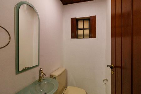 Casa para alugar com 550m², 5 quartos e 4 vagasLavabo