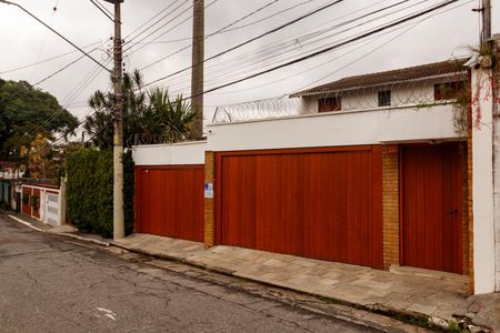 Casa para alugar com 550m², 5 quartos e 4 vagasFachada