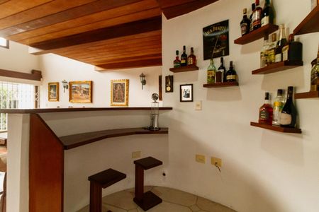 Casa para alugar com 550m², 5 quartos e 4 vagasSala