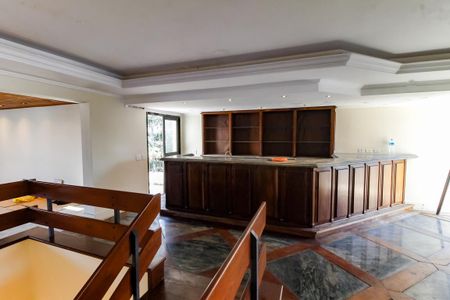 Apartamento para alugar com 570m², 5 quartos e 4 vagas Apartamento para alugar com 570m², 5 quartos e 4 vagasCobertura - Bar
