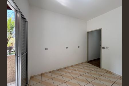 Casa à venda com 130m², 4 quartos e 1 vagaCasa 1 - Suíte 