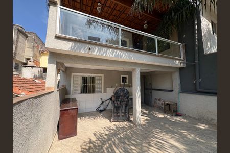 Casa à venda com 130m², 4 quartos e 1 vagaCasa 2 - Área de serviço/ Quintal