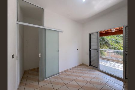 Casa à venda com 130m², 4 quartos e 1 vagaCasa 1 - Suíte 