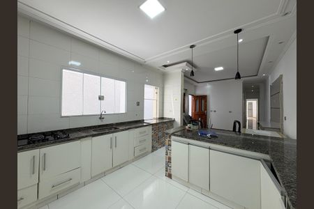 Casa à venda com 130m², 4 quartos e 1 vagaCasa 1 - Cozinha