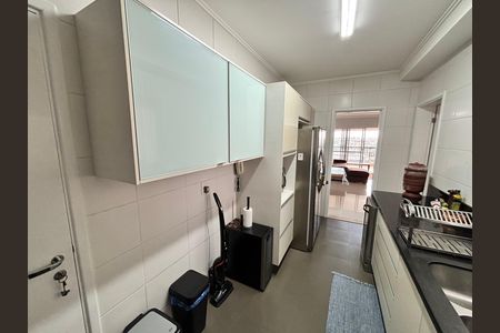 Apartamento à venda com 127m², 3 quartos e 2 vagas Apartamento à venda com 127m², 3 quartos e 2 vagasCozinha