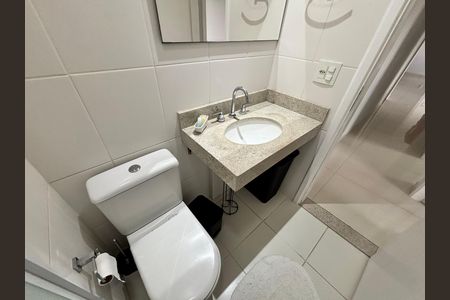 Apartamento à venda com 127m², 3 quartos e 2 vagas Apartamento à venda com 127m², 3 quartos e 2 vagasBanheiro da Suíte 1