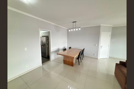Apartamento à venda com 127m², 3 quartos e 2 vagas Apartamento à venda com 127m², 3 quartos e 2 vagasSala