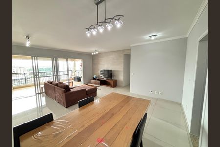 Apartamento à venda com 127m², 3 quartos e 2 vagas Apartamento à venda com 127m², 3 quartos e 2 vagasSala