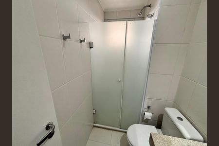 Apartamento à venda com 127m², 3 quartos e 2 vagas Apartamento à venda com 127m², 3 quartos e 2 vagasBanheiro da Suíte 1