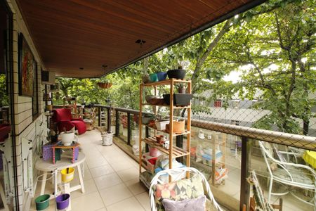 Apartamento à venda com 121m², 3 quartos e 2 vagasVaranda da Sala
