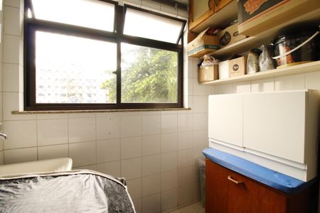 Apartamento à venda com 121m², 3 quartos e 2 vagasÁrea de Serviço