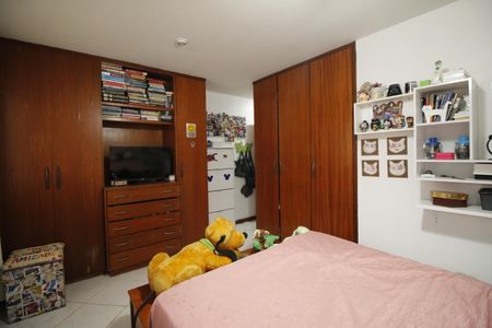 Apartamento à venda com 121m², 3 quartos e 2 vagasSuíte 2