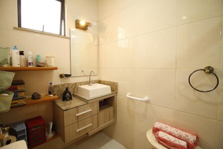 Apartamento à venda com 121m², 3 quartos e 2 vagasBanheiro da Suíte 1
