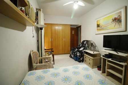 Apartamento à venda com 121m², 3 quartos e 2 vagasSuíte 1