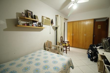 Apartamento à venda com 121m², 3 quartos e 2 vagasSuíte 1