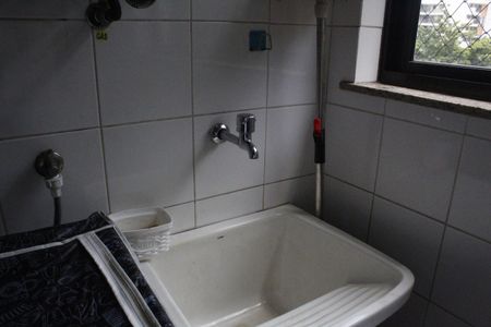 Apartamento à venda com 121m², 3 quartos e 2 vagasÁrea de Serviço