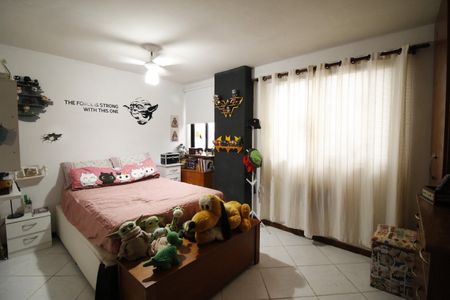 Apartamento à venda com 121m², 3 quartos e 2 vagasSuíte 2