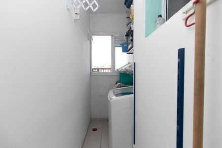Casa de condomínio à venda com 90m², 3 quartos e 2 vagas Casa de condomínio à venda com 90m², 3 quartos e 2 vagasCozinha e Área de Serviço