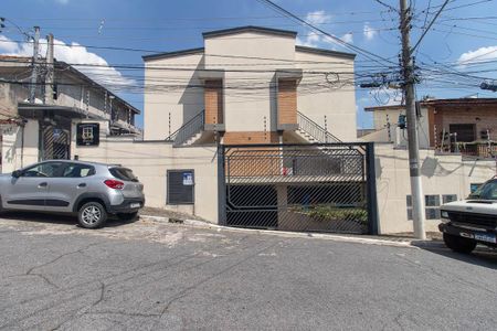 Casa de condomínio à venda com 90m², 3 quartos e 2 vagas Casa de condomínio à venda com 90m², 3 quartos e 2 vagasFachada