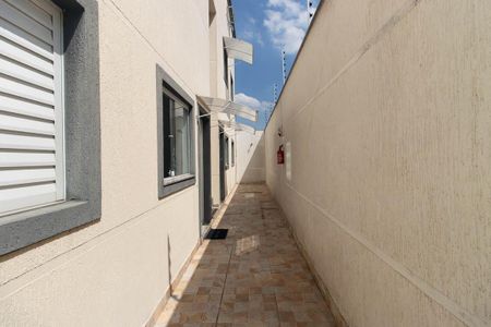 Casa de condomínio à venda com 90m², 3 quartos e 2 vagas Casa de condomínio à venda com 90m², 3 quartos e 2 vagasEntrada