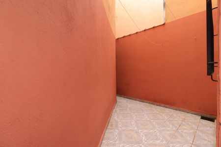 Casa para alugar com 80m², 2 quartos e 2 vagasQuintal