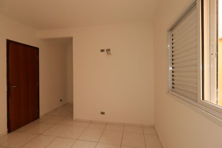 Casa para alugar com 80m², 2 quartos e 2 vagasSuíte 1