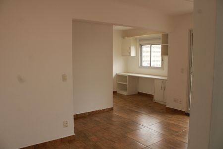 Sala de apartamento para alugar com 2 quartos, 58m² em Liberdade, São Paulo