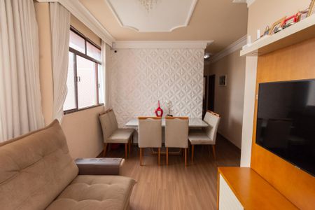 Sala de apartamento à venda com 3 quartos, 84m² em Novo Riacho, Contagem