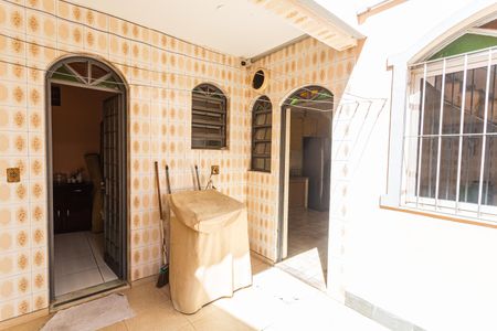 Casa à venda com 350m², 4 quartos e 4 vagas Casa à venda com 350m², 4 quartos e 4 vagasÁrea de Serviço