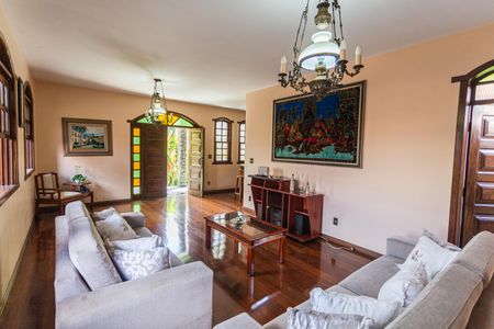 Sala 1 de casa à venda com 4 quartos, 350m² em Graça, Belo Horizonte