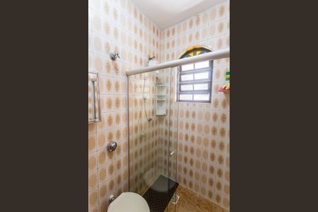 Casa à venda com 350m², 4 quartos e 4 vagas Casa à venda com 350m², 4 quartos e 4 vagasBanheiro de serviço