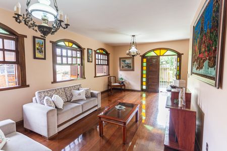 Sala 1 de casa à venda com 4 quartos, 350m² em Graça, Belo Horizonte