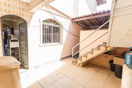 Casa à venda com 350m², 4 quartos e 4 vagas Casa à venda com 350m², 4 quartos e 4 vagasÁrea de Serviço