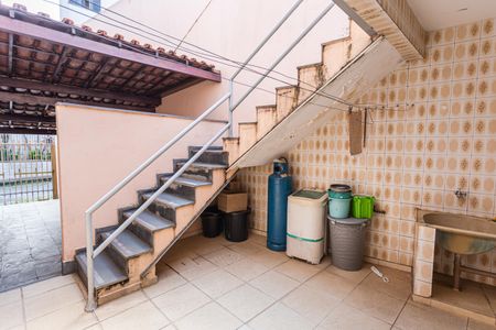 Casa à venda com 350m², 4 quartos e 4 vagas Casa à venda com 350m², 4 quartos e 4 vagasÁrea de Serviço