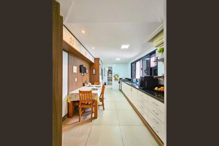 Apartamento para alugar com 90m², 2 quartos e 1 vagaCozinha