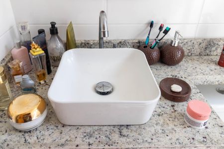 Apartamento para alugar com 40m², 2 quartos e 1 vaga Apartamento para alugar com 40m², 2 quartos e 1 vagaBanheiro