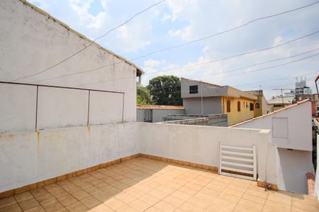 Casa para alugar com 159m², 3 quartos e 2 vagasTerraço