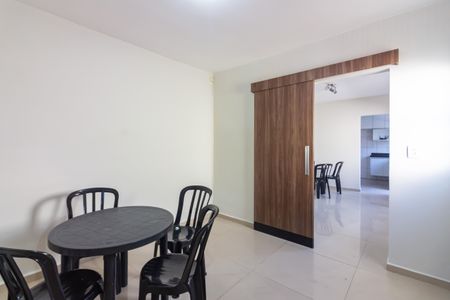 Sala  de casa à venda com 3 quartos, 110m² em Mutinga, Osasco