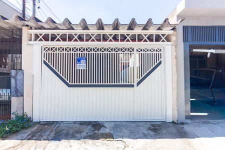 Casa para alugar com 110m², 3 quartos e 2 vagas Casa para alugar com 110m², 3 quartos e 2 vagasFachada