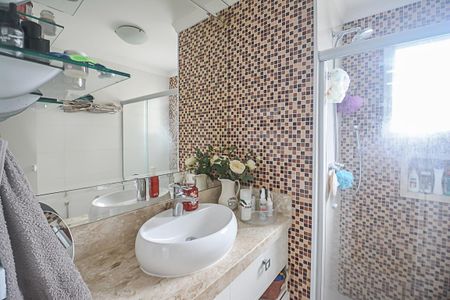 Apartamento à venda com 106m², 3 quartos e 2 vagasBanheiro da Suíte