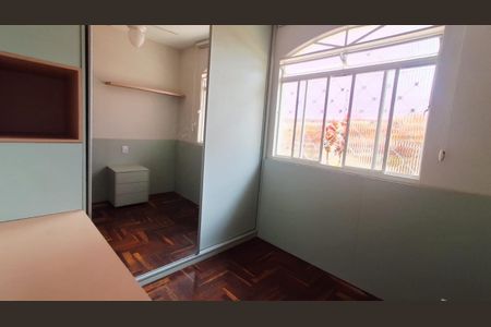 Foto 04 de casa à venda com 3 quartos, 161m² em Castelo, Belo Horizonte