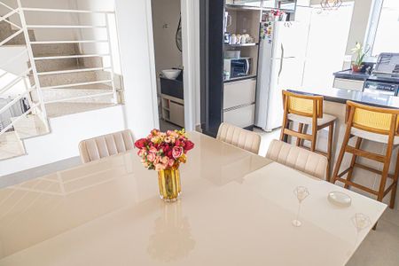 Casa de condomínio à venda com 127m², 3 quartos e 2 vagas Casa de condomínio à venda com 127m², 3 quartos e 2 vagasCopa