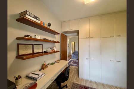 Apartamento à venda com 155m², 3 quartos e 3 vagas Apartamento à venda com 155m², 3 quartos e 3 vagasQuarto 2