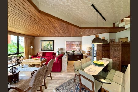 Apartamento à venda com 155m², 3 quartos e 3 vagas Apartamento à venda com 155m², 3 quartos e 3 vagasSala