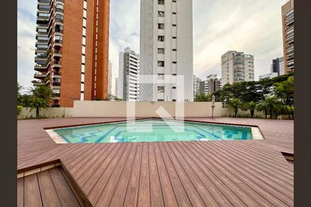 Apartamento à venda com 155m², 3 quartos e 3 vagas Apartamento à venda com 155m², 3 quartos e 3 vagasPiscina