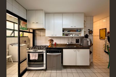 Apartamento à venda com 155m², 3 quartos e 3 vagas Apartamento à venda com 155m², 3 quartos e 3 vagasCozinha