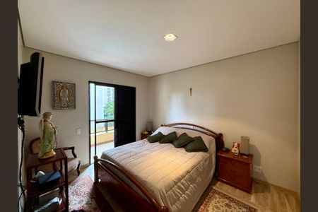 Apartamento à venda com 155m², 3 quartos e 3 vagas Apartamento à venda com 155m², 3 quartos e 3 vagasSuíte