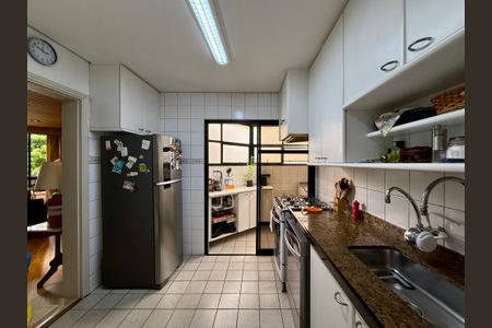 Apartamento à venda com 155m², 3 quartos e 3 vagas Apartamento à venda com 155m², 3 quartos e 3 vagasCozinha