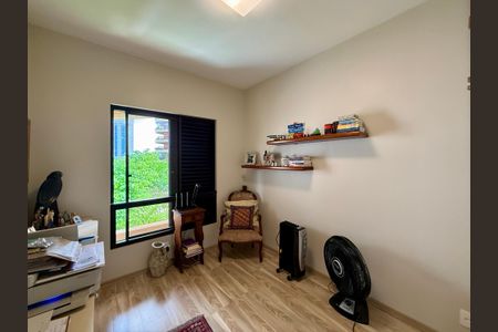 Apartamento à venda com 155m², 3 quartos e 3 vagas Apartamento à venda com 155m², 3 quartos e 3 vagasQuarto 3