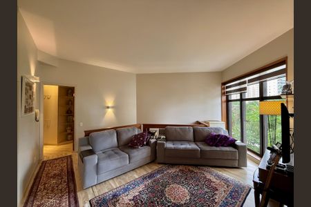 Apartamento à venda com 155m², 3 quartos e 3 vagas Apartamento à venda com 155m², 3 quartos e 3 vagasSala Íntima